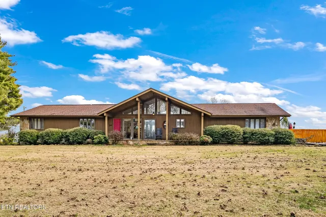 $559,900 | 501 County Road 126, Athens, TN 37303