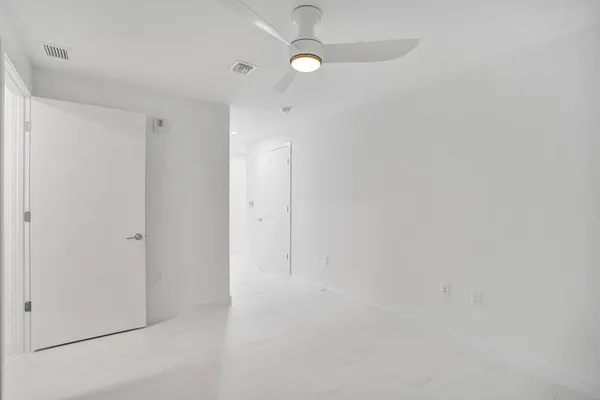 $15,000 | 900 North Ocean Boulevard, Unit 1405, Pompano Beach, FL 33062