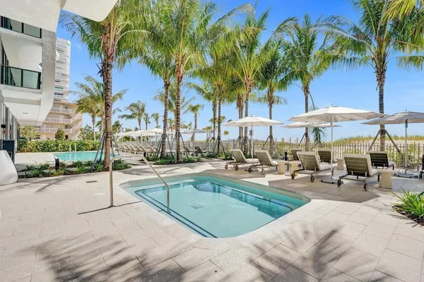 $15,000 | 900 North Ocean Boulevard, Unit 1405, Pompano Beach, FL 33062