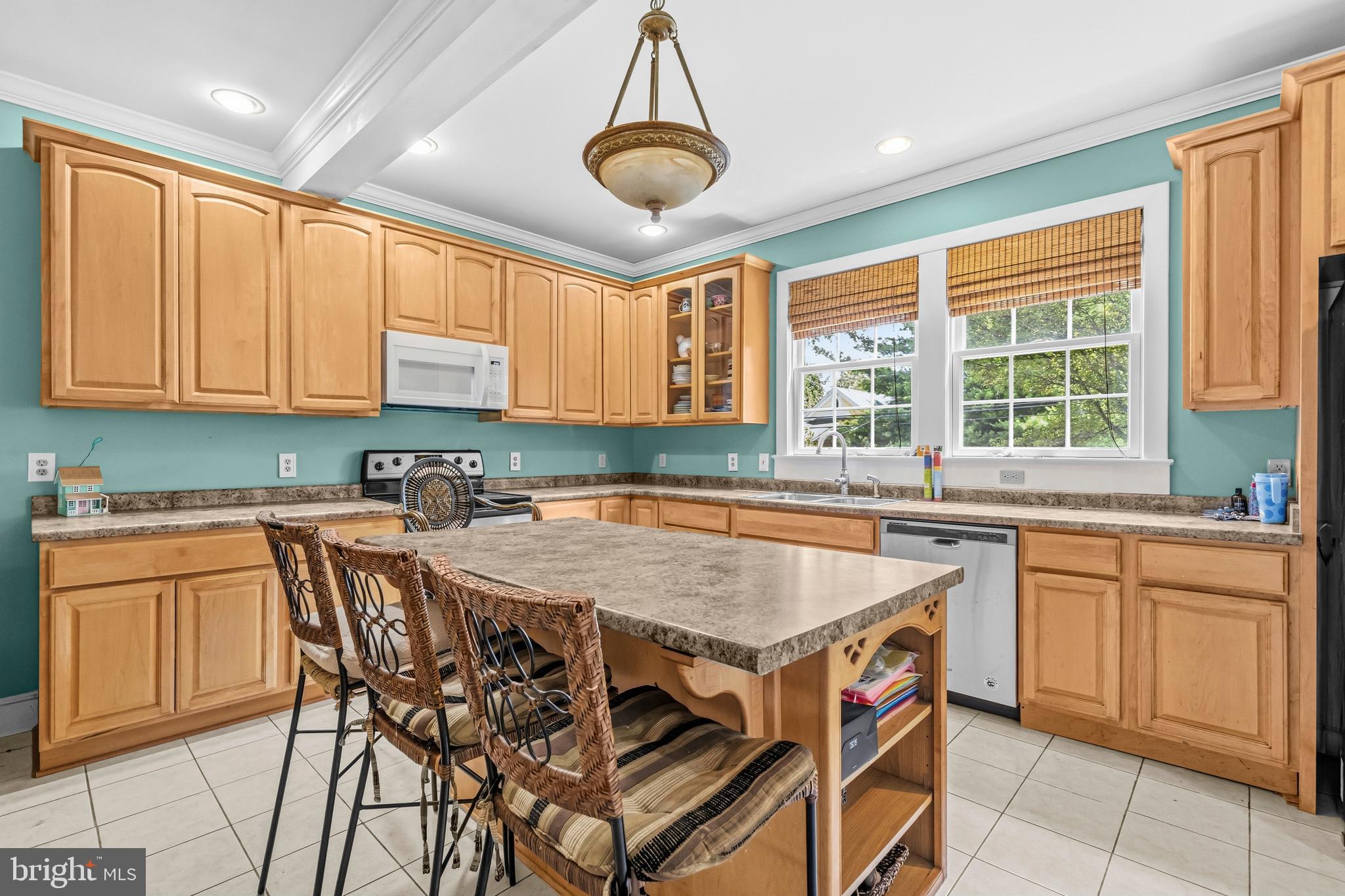 606 Edwards Ferry Road Northeast Leesburg, VA 20176 - Photo 11 of 49