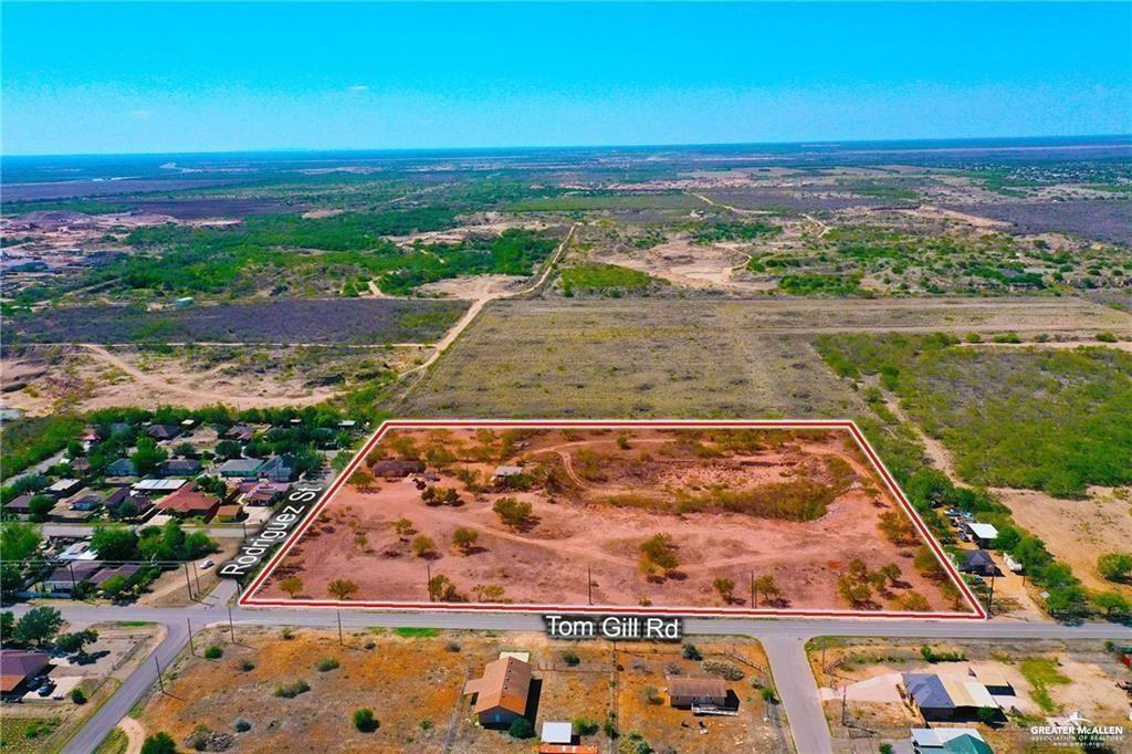 5201 Tom Gill Road Penitas, TX 78576 - Photo 6 of 6 a view of a city and ocean view