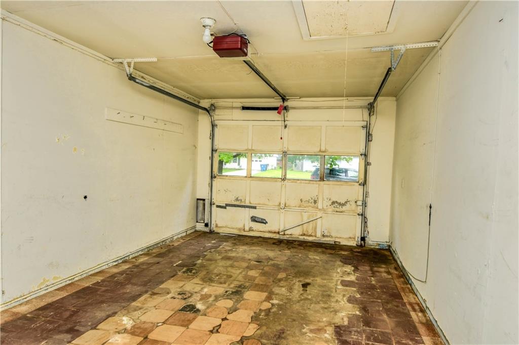 3943 Biscayne Road Indianapolis, IN 46226 - Photo 4 of 24 Gallery Image 4