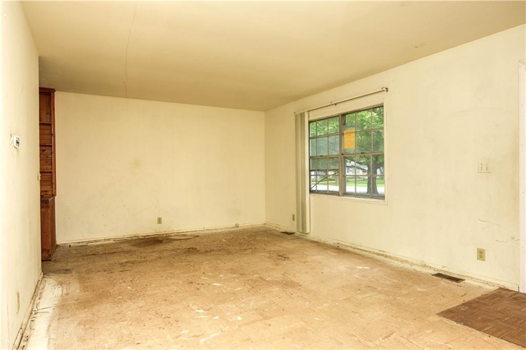 3943 Biscayne Road Indianapolis, IN 46226 - Photo 6 of 24 Gallery Image 6