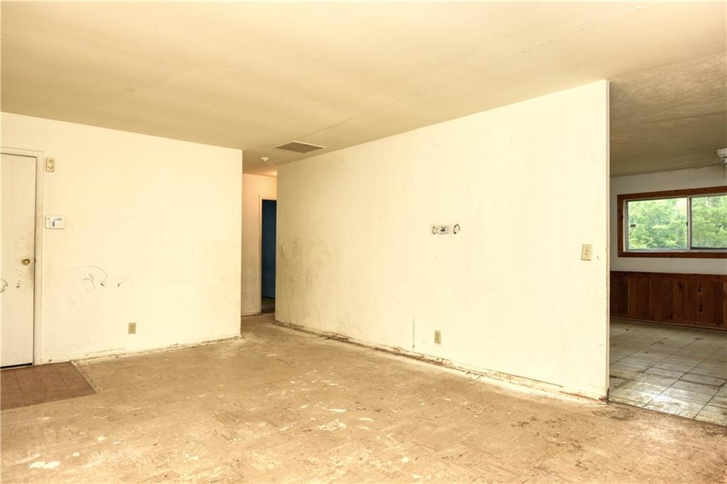 3943 Biscayne Road Indianapolis, IN 46226 - Photo 7 of 24 Gallery Image 7
