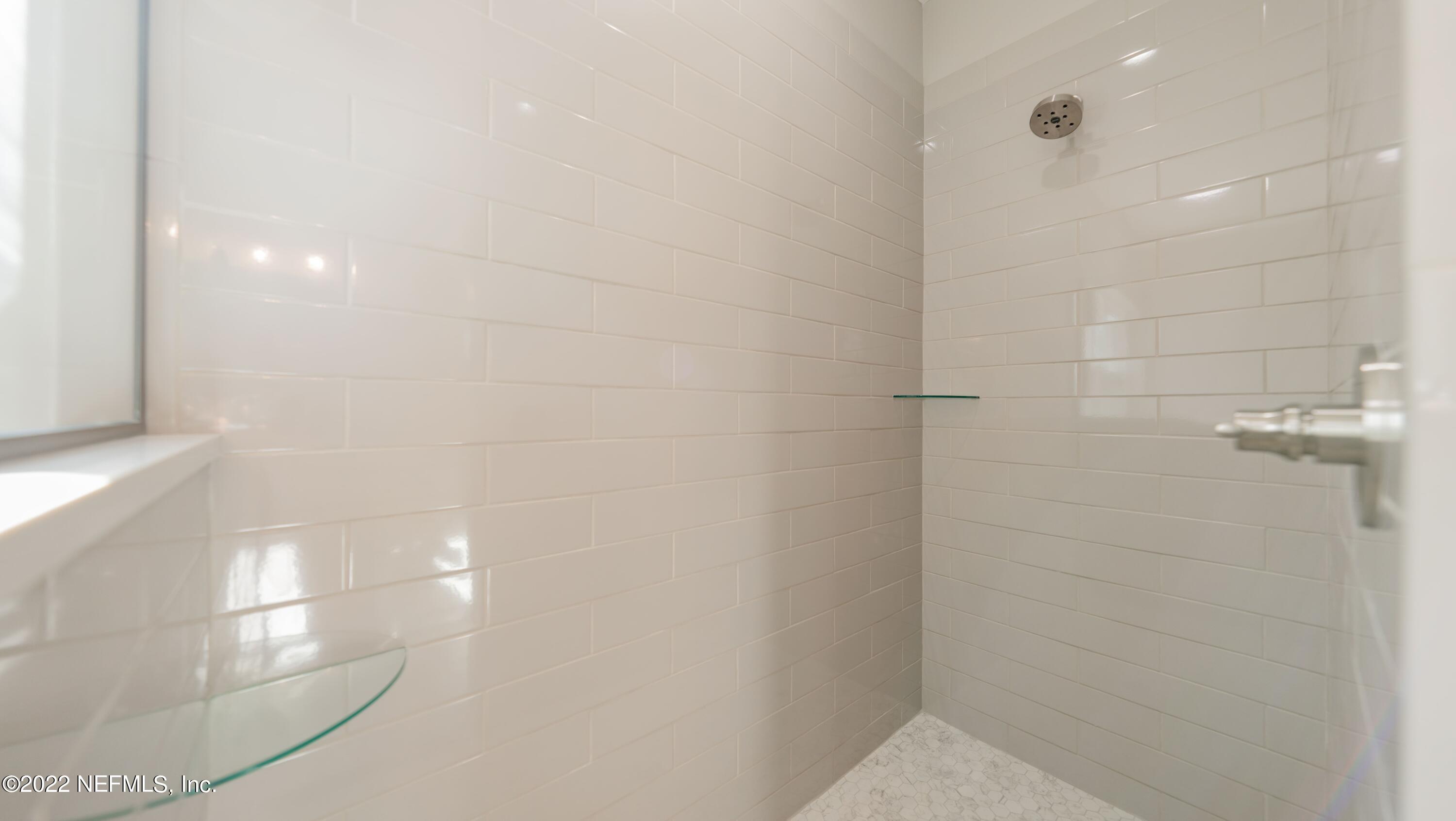 7615 Alameda Way Keystone Heights, FL 32656 - Photo 27 of 41 Master Shower