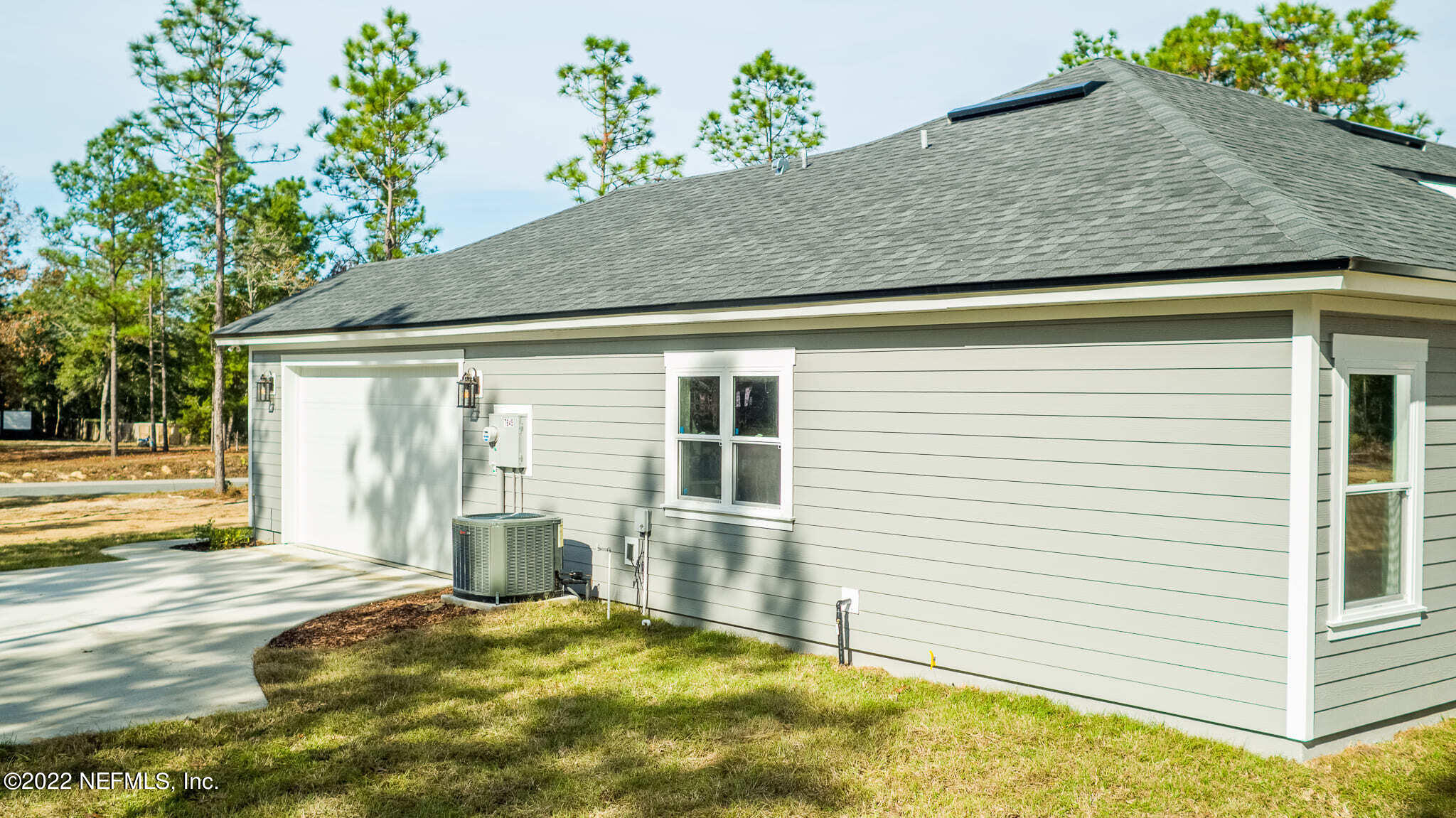 7615 Alameda Way Keystone Heights, FL 32656 - Photo 10 of 41 Side garage Entry