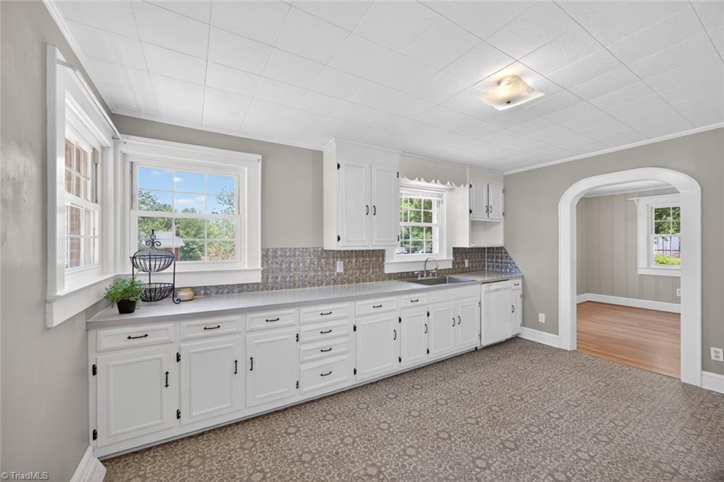 699 John Young Road Lexington, NC 27292 - Photo 19 of 49