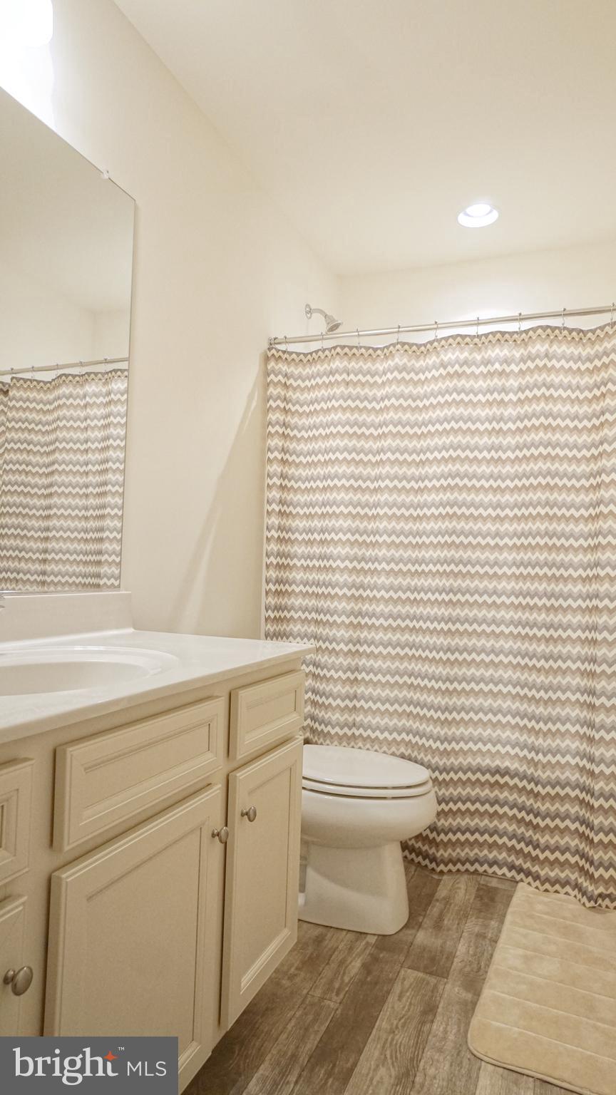 1081 Aspen Road Stafford, VA 22554 - Photo 24 of 37 1081 Aspen - Bathroom 3