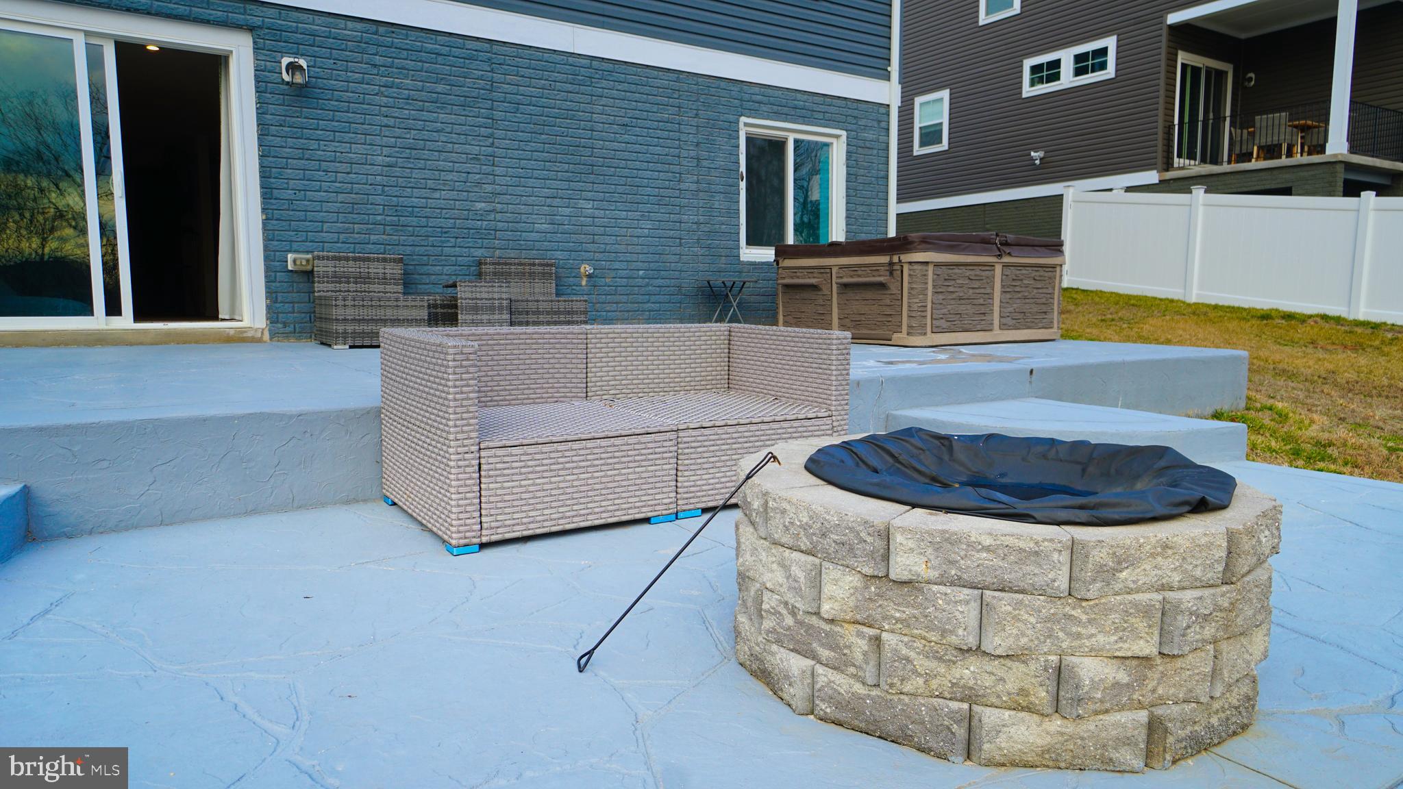1081 Aspen Road Stafford, VA 22554 - Photo 7 of 37 1081 Aspen - Fire Pit