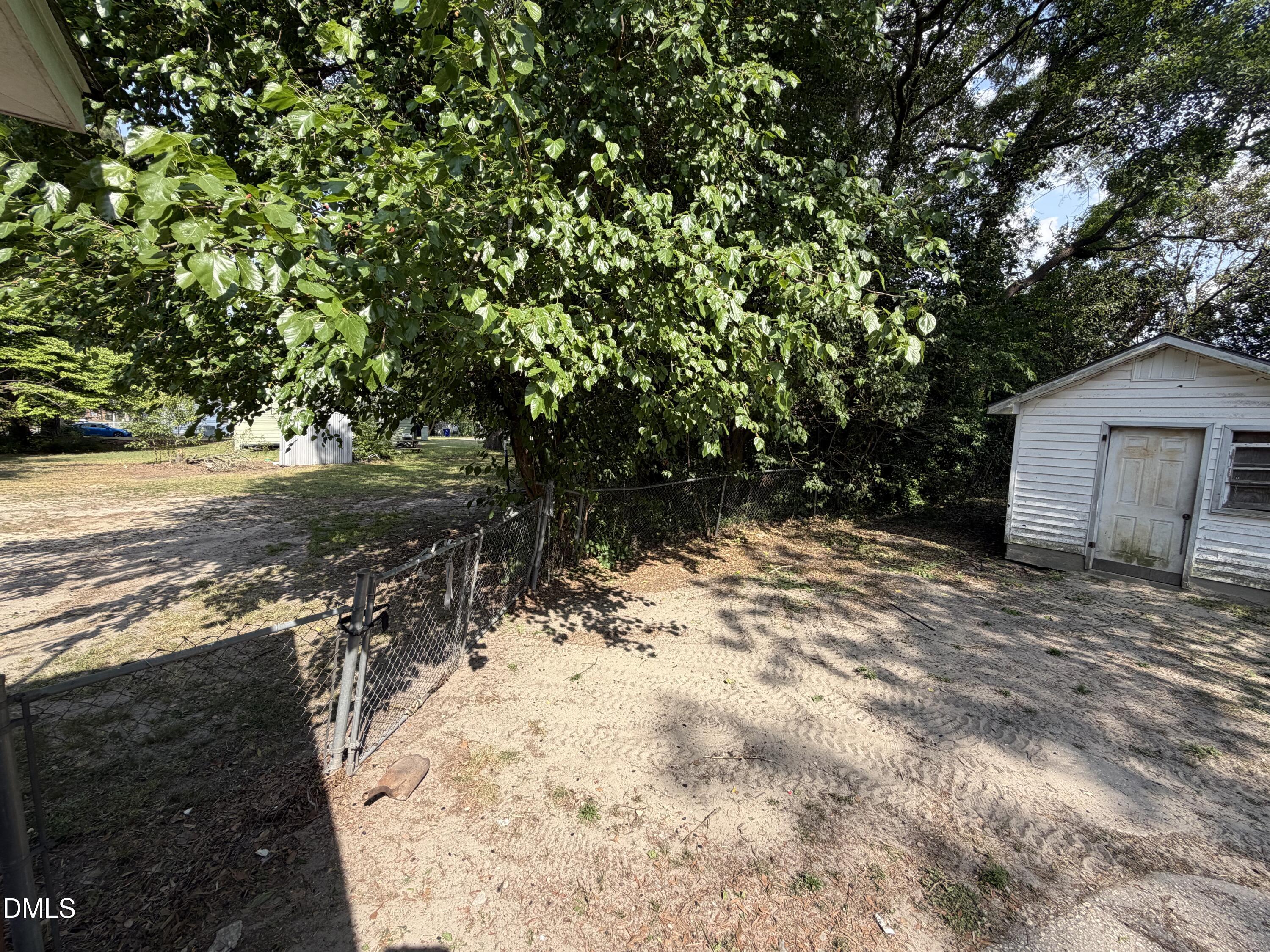 307 Byrd Street Clinton, NC 28328 - Photo 20 of 22 IMG_2455