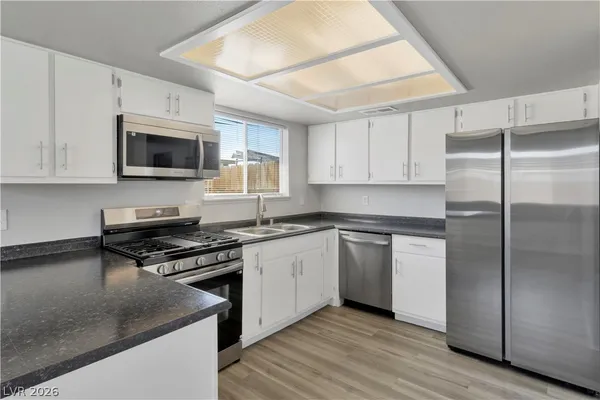 $1,695 | 4868 Primavera Street, Las Vegas, NV 89122