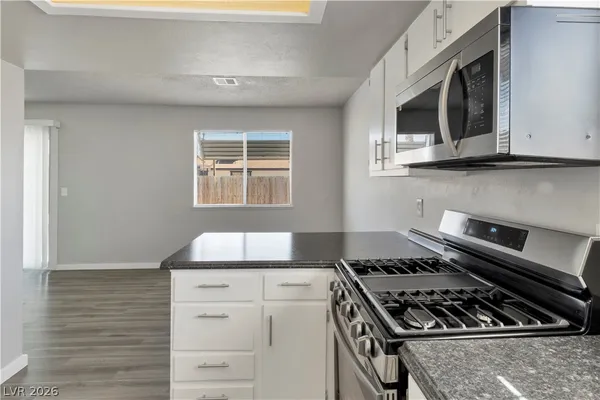 $1,695 | 4868 Primavera Street, Las Vegas, NV 89122