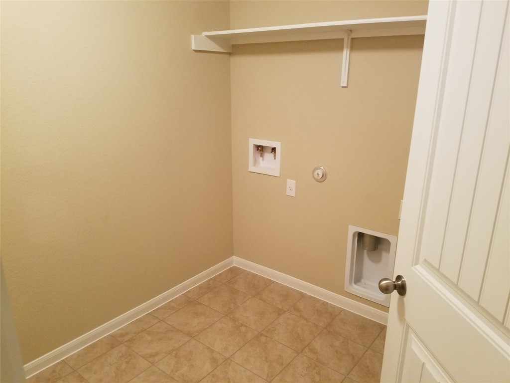 5905 Montrelia Drive Austin, TX 78724 - Photo 16 of 25 a view of a small space