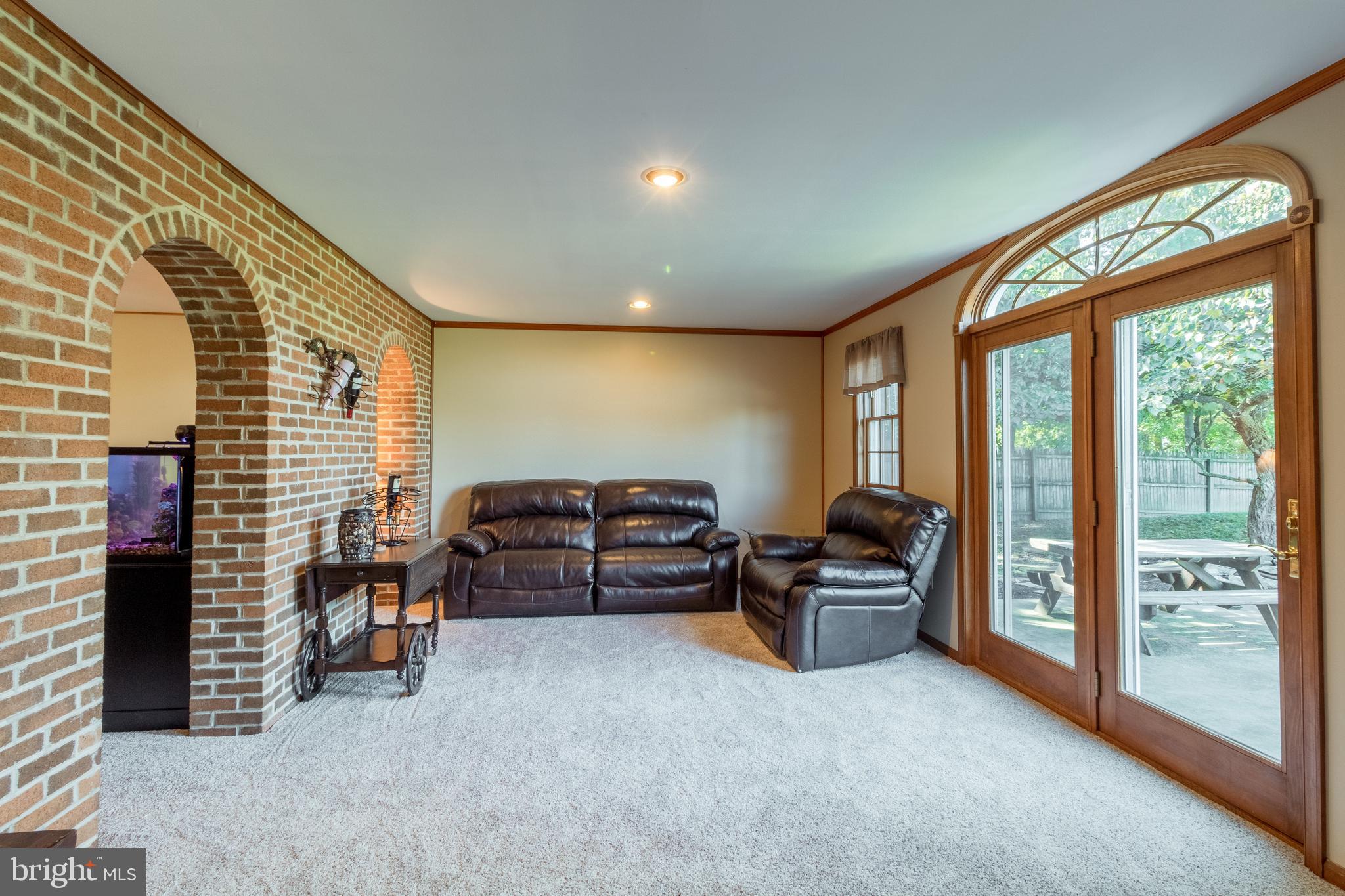 867 Kimmerlings Road Lebanon, PA 17046 - Photo 14 of 41 Living Room