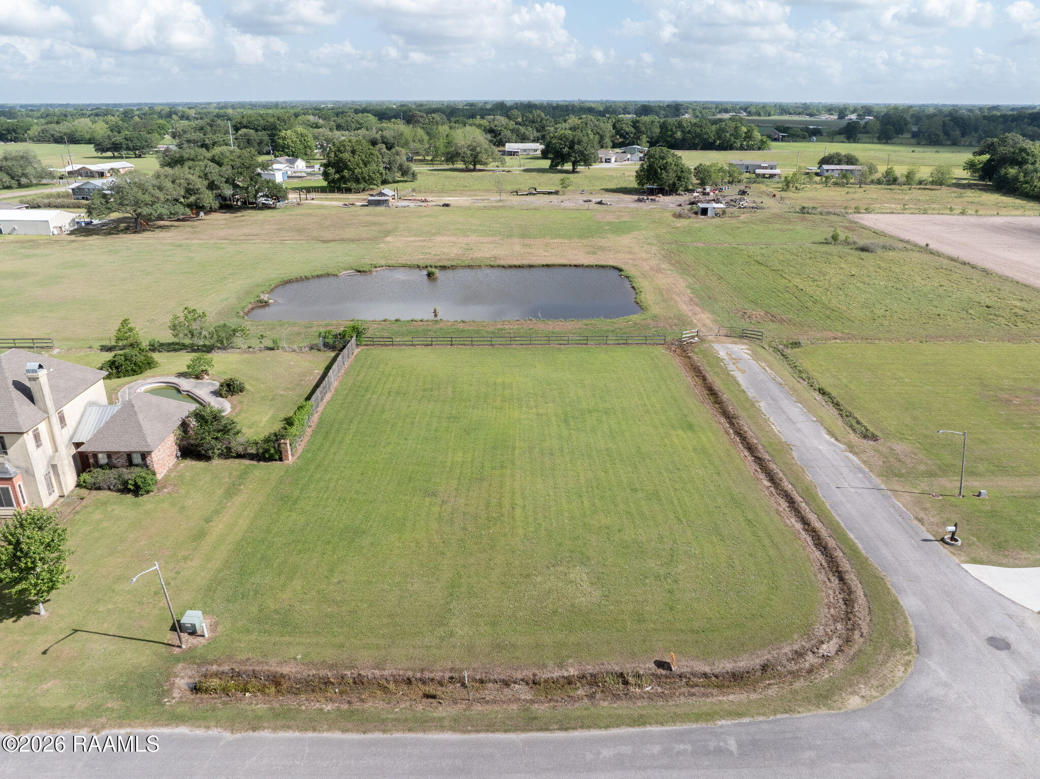 3-web-or-mls-DJI_20260417225241_0913_D