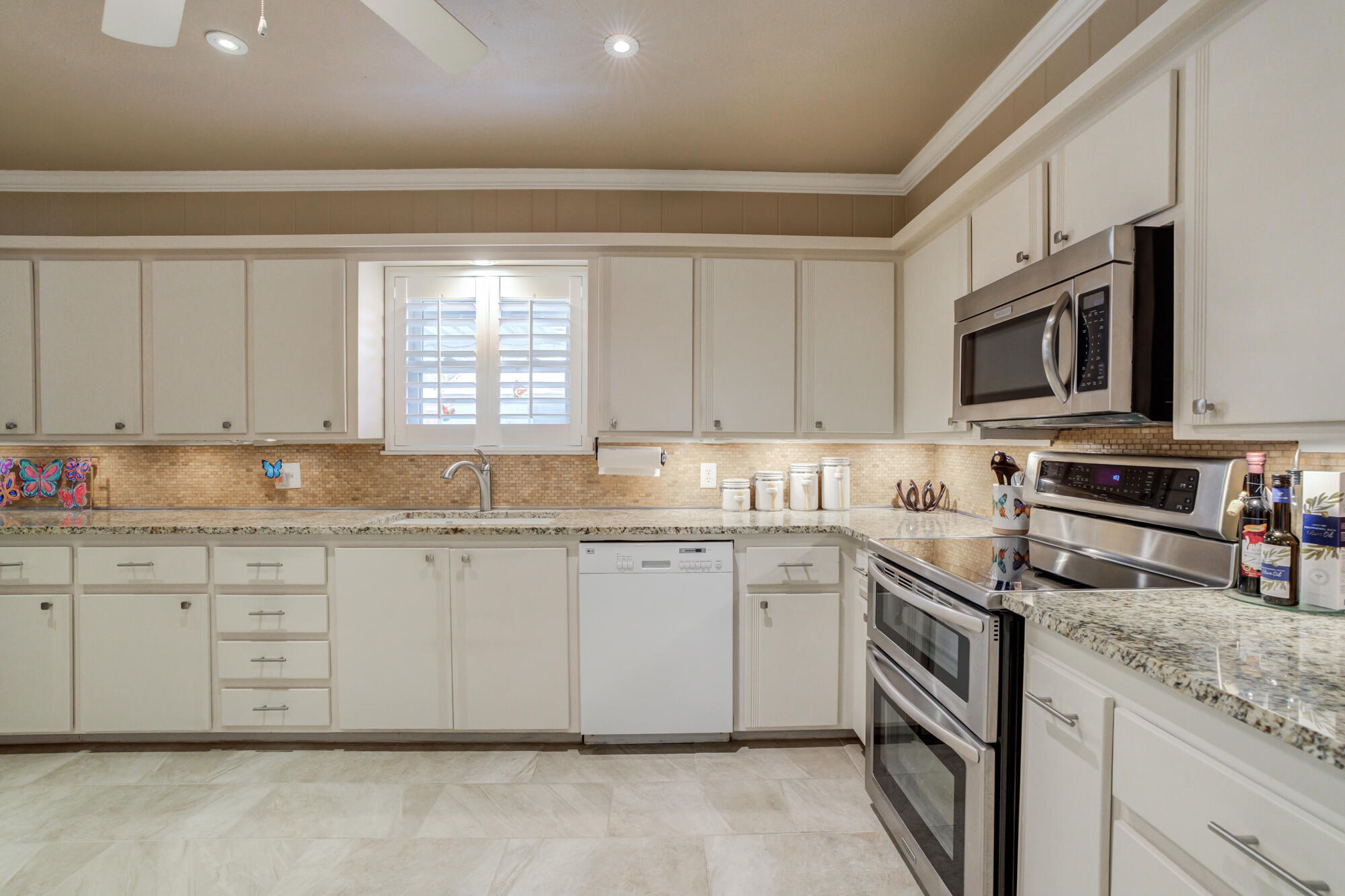 3403 48th Street Lubbock, TX 79413 - Photo 15 of 38 DSC07271_2_3_4_5