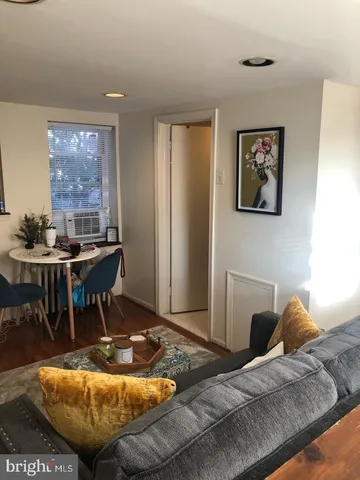 $1,275 | 506 South 20th Street, Philadelphia, PA 19146