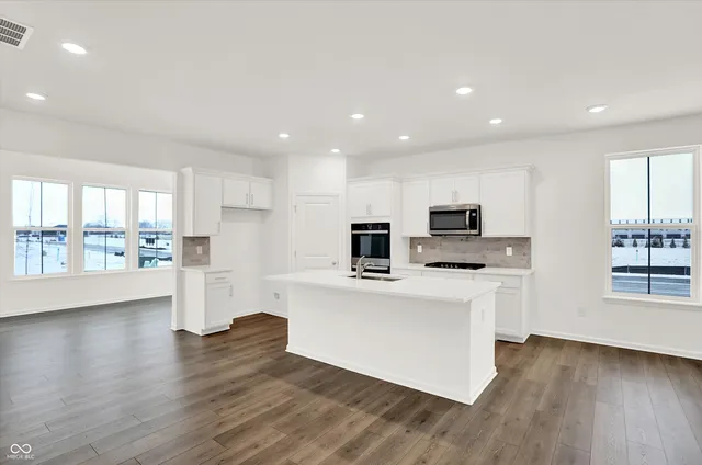 $394,990 | 18462 Depoe Lane, Westfield, IN 46074