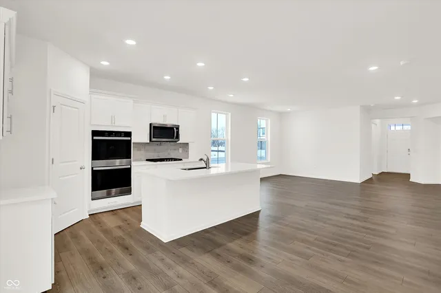 $394,990 | 18462 Depoe Lane, Westfield, IN 46074