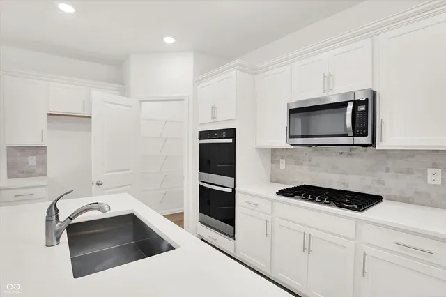 $394,990 | 18462 Depoe Lane, Westfield, IN 46074