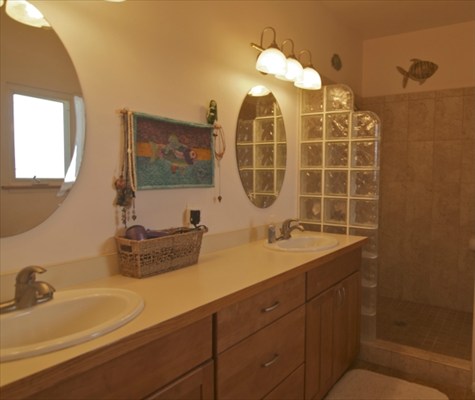8703 Kekaha Road, Unit B Kekaha, HI 96752 - Photo 11 of 22 Gallery Image 11