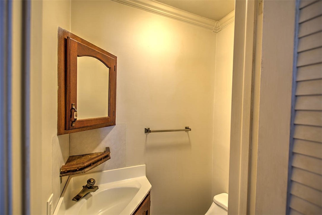 204 Newcastle Drive Decatur, IL 62526 - Photo 17 of 22 Gallery Image 17