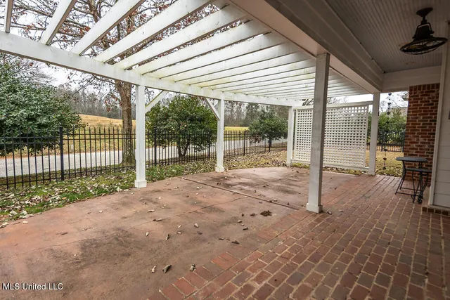 $365,000 | 11 Nelson Drive, Holly Springs, MS 38635