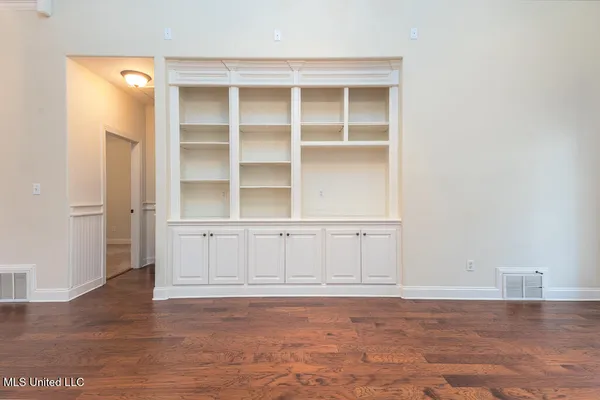 $365,000 | 11 Nelson Drive, Holly Springs, MS 38635