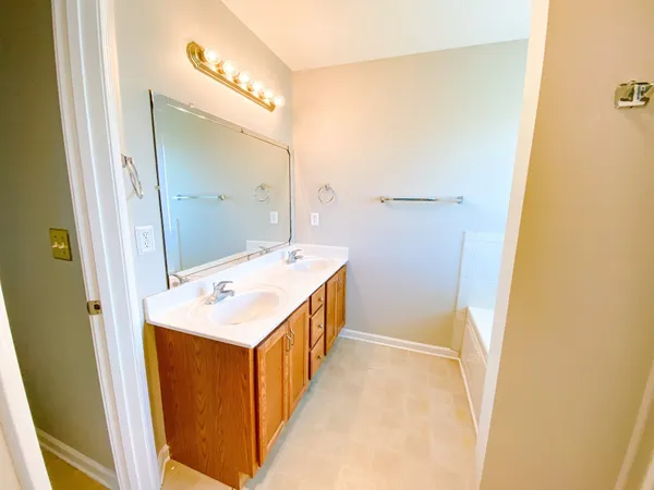 $2,075 | 2781 Cascade Drive, Clarksville, TN 37042