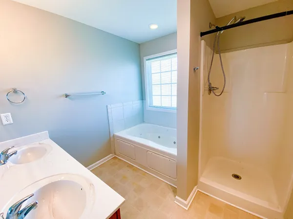 $2,075 | 2781 Cascade Drive, Clarksville, TN 37042