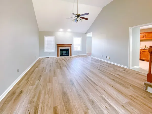 $2,075 | 2781 Cascade Drive, Clarksville, TN 37042