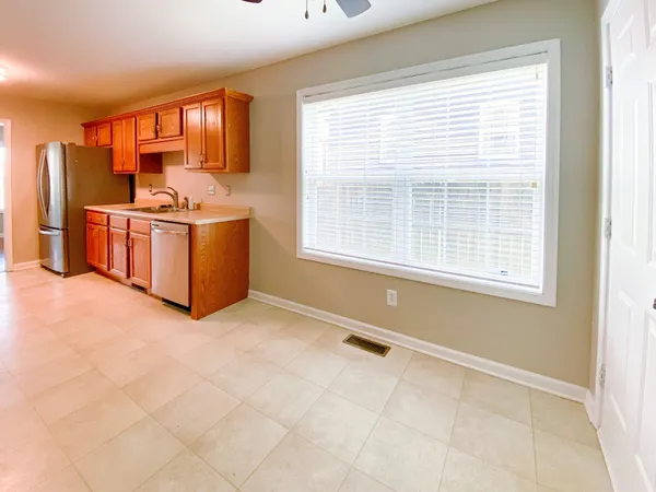 $2,075 | 2781 Cascade Drive, Clarksville, TN 37042