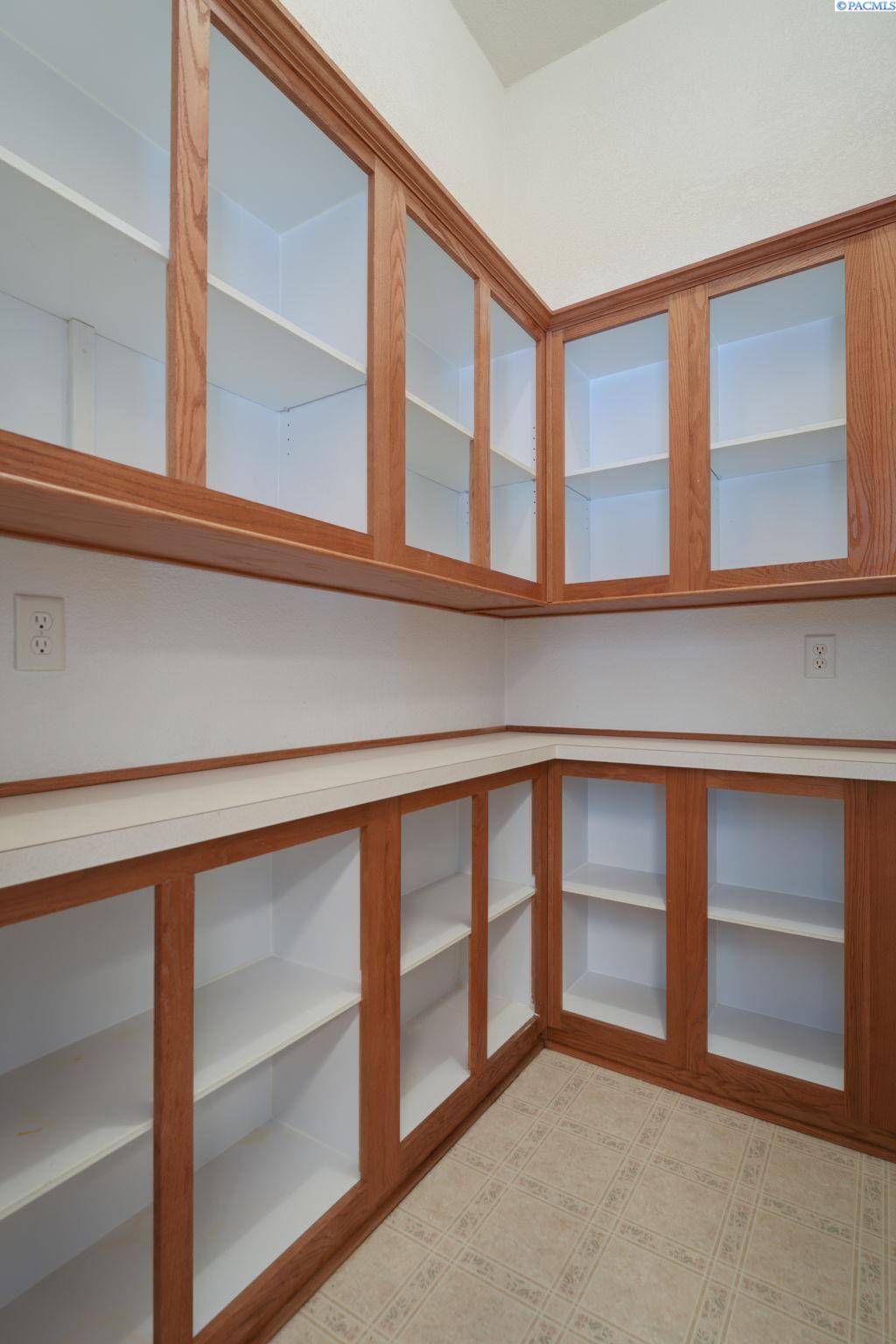 24508 South Finley Road Kennewick, WA 99337 - Photo 25 of 47 Gallery Image 25