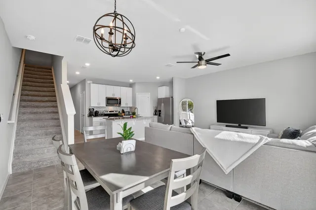 $410,000 | 5649 Mentmore Drive, West Palm Beach, FL 33407