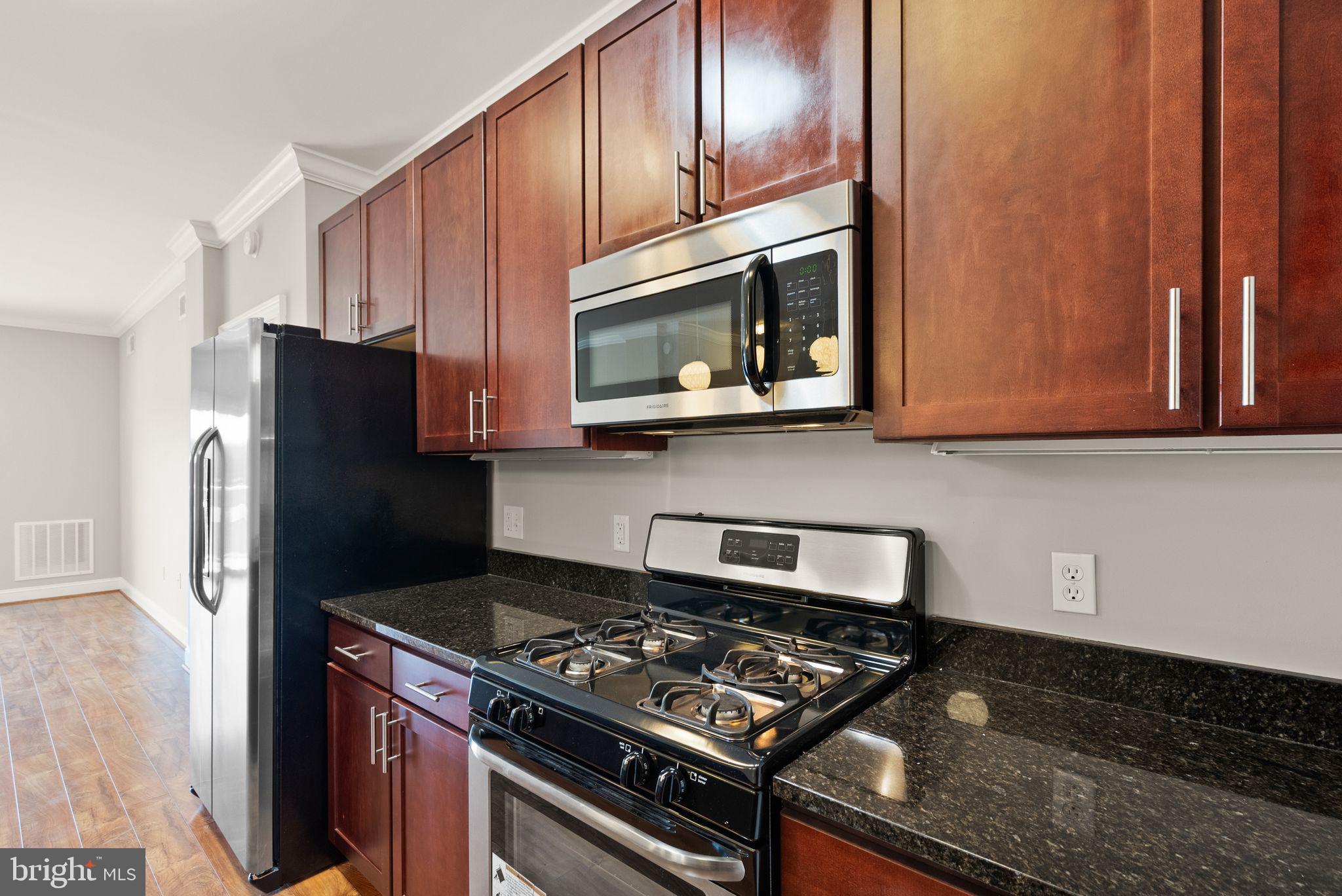 6301 Edsall Road, Unit 619 Alexandria, VA 22312 - Photo 18 of 53
