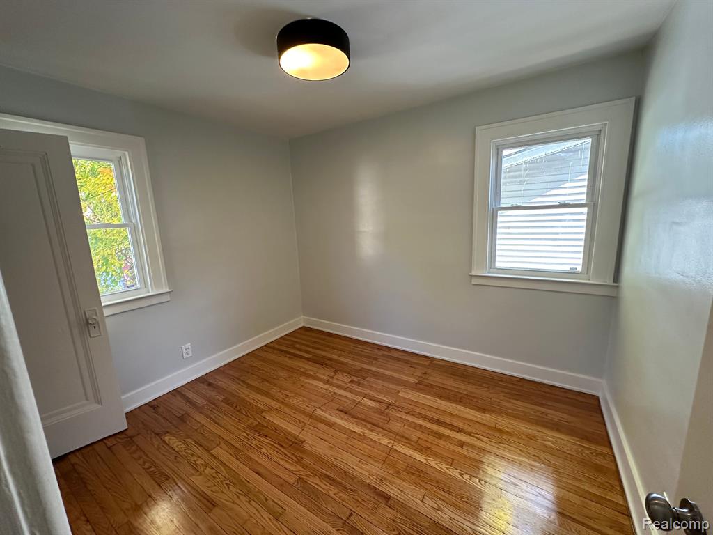 385 Vester Avenue Ferndale, MI 48220 - Photo 8 of 14