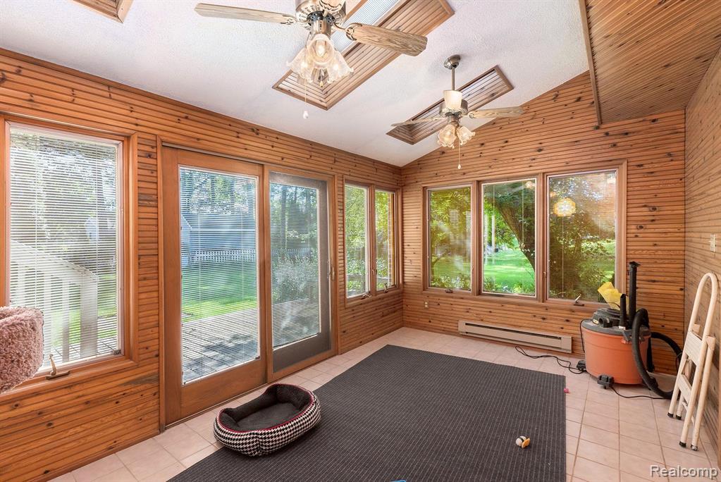 3857 Rohr Road Lake Orion, MI 48359 - Photo 21 of 31