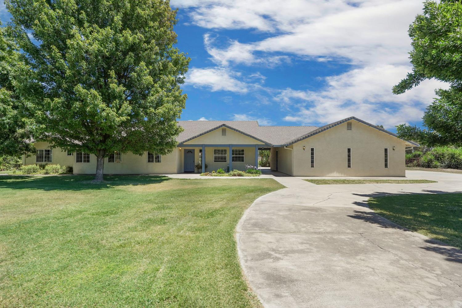 11220 North Golfview Road Lodi, CA 95240 - Photo 2 of 73