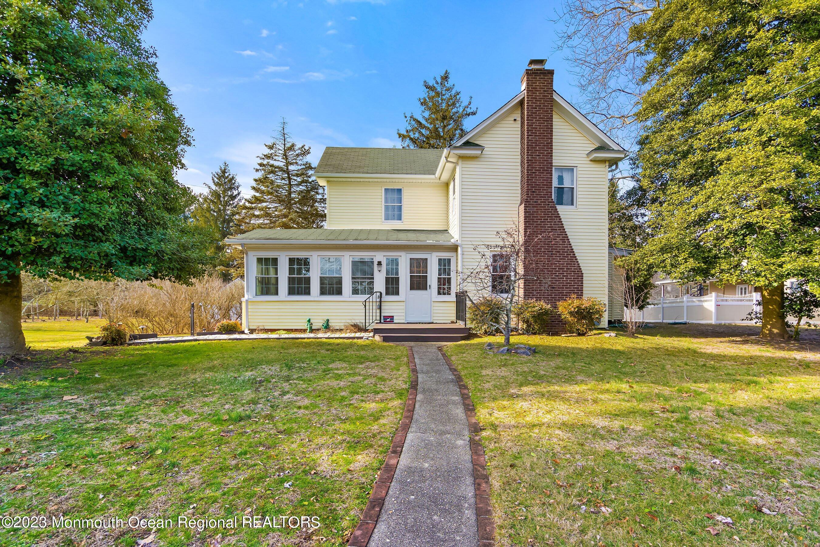 317 Green Grove Road Tinton Falls, NJ 07712 - Photo 4 of 52 317 Green Grove