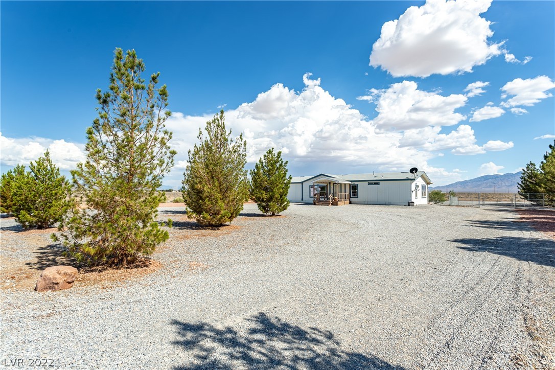 3301 Laurence Road Pahrump, NV 89048 - Photo 2 of 25 Gallery Image 2