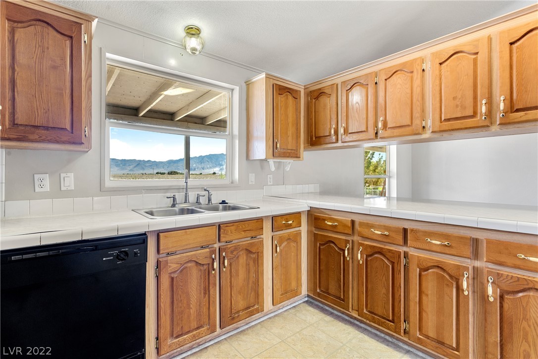 3301 Laurence Road Pahrump, NV 89048 - Photo 9 of 25 Gallery Image 9