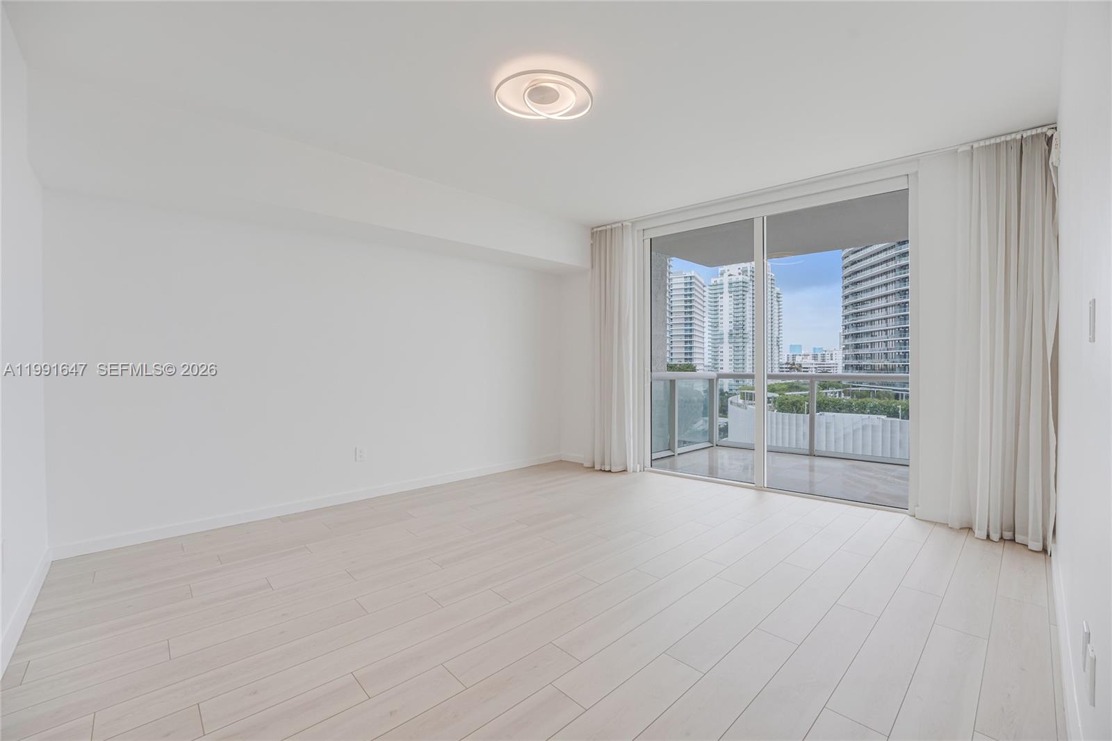450 Alton Road, Unit 906 Miami Beach, FL 33139 - Photo 26 of 34 guest bedroom