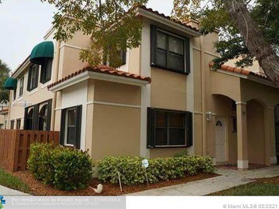 519 Racquet Club Road, Unit 52 Weston, FL 33326 - Photo 2 of 24