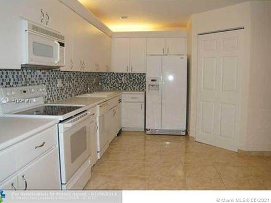 519 Racquet Club Road, Unit 52 Weston, FL 33326 - Photo 11 of 24