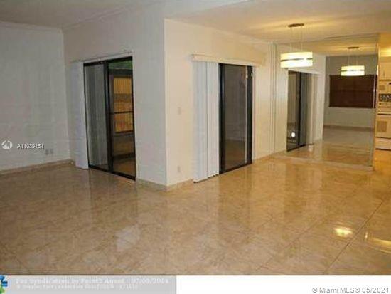 519 Racquet Club Road, Unit 52 Weston, FL 33326 - Photo 3 of 24
