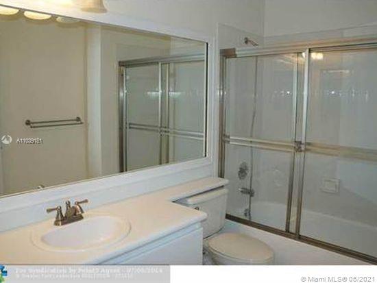 519 Racquet Club Road, Unit 52 Weston, FL 33326 - Photo 22 of 24