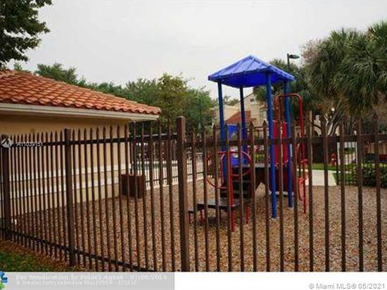 519 Racquet Club Road, Unit 52 Weston, FL 33326 - Photo 24 of 24