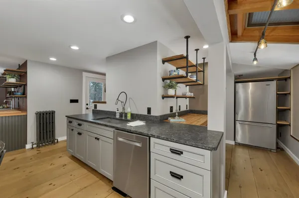 $569,000 | 11 Birch Ledge Road, Meredith, NH 03253