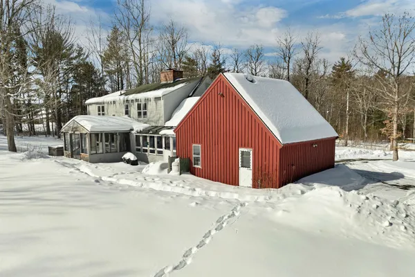 $569,000 | 11 Birch Ledge Road, Meredith, NH 03253