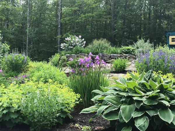 $569,000 | 11 Birch Ledge Road, Meredith, NH 03253